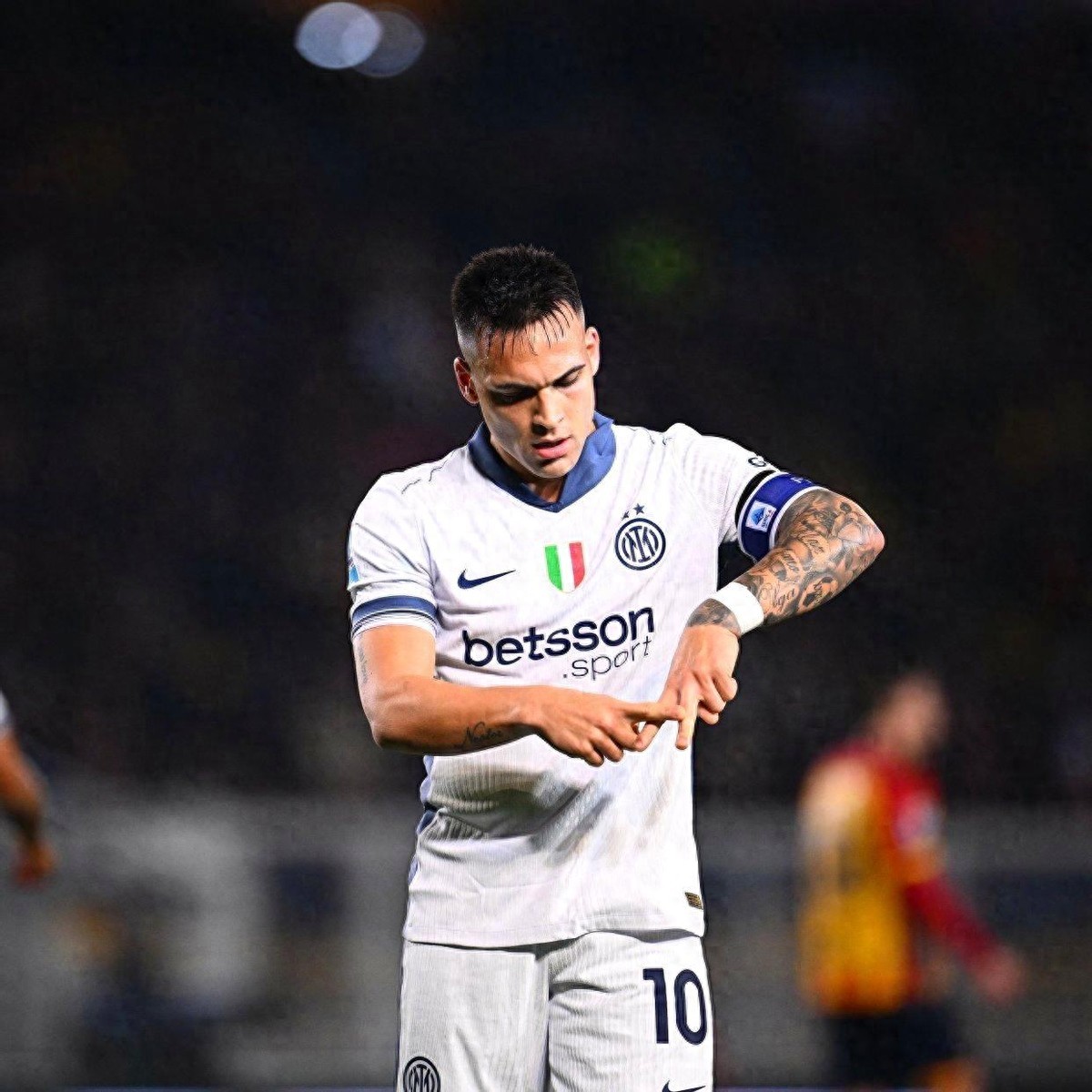 开云体育平台APP-包含国际米兰难言稳躺，球队内讧暗涌的词条