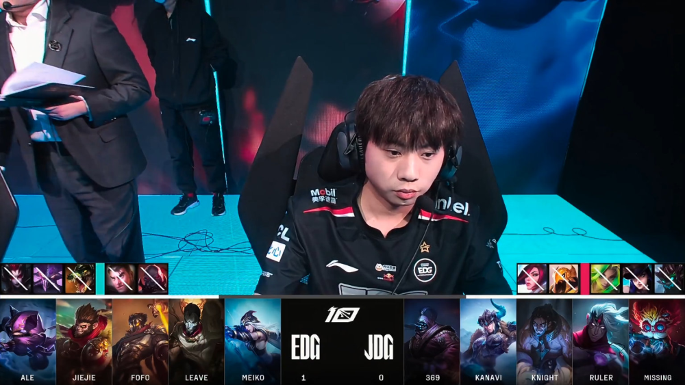 开云体育-V5横扫EDG，369团战一打五峡谷大战四强赛，引爆全场热议