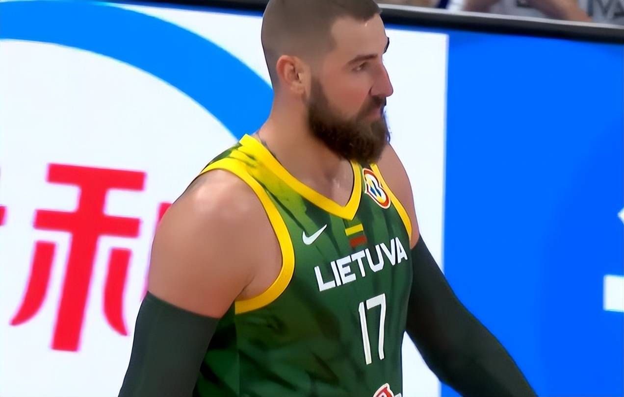 开云官网-澳大利亚男篮爆冷立陶宛男篮，哈里斯统治全场