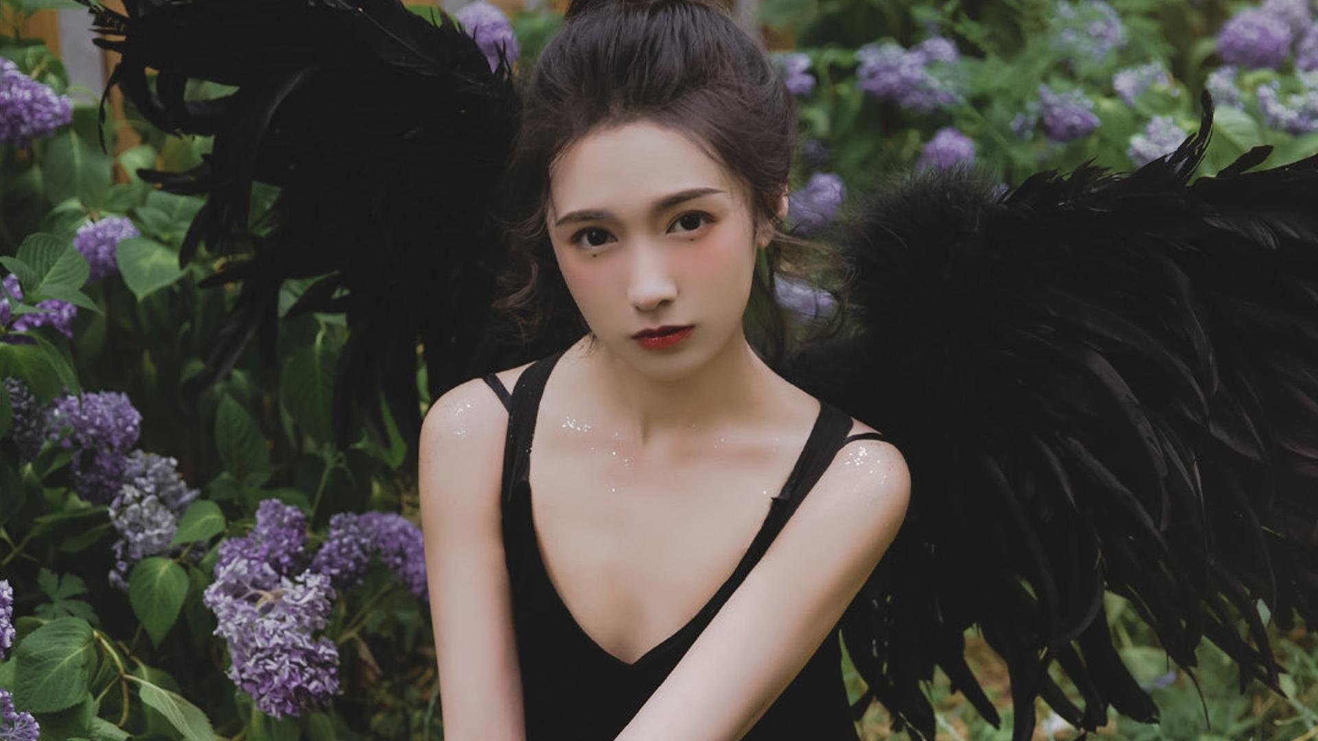 开云体育登录-草根逆袭与巨星统治，塞维利亚的战术奇迹，托尼的季后赛宣言