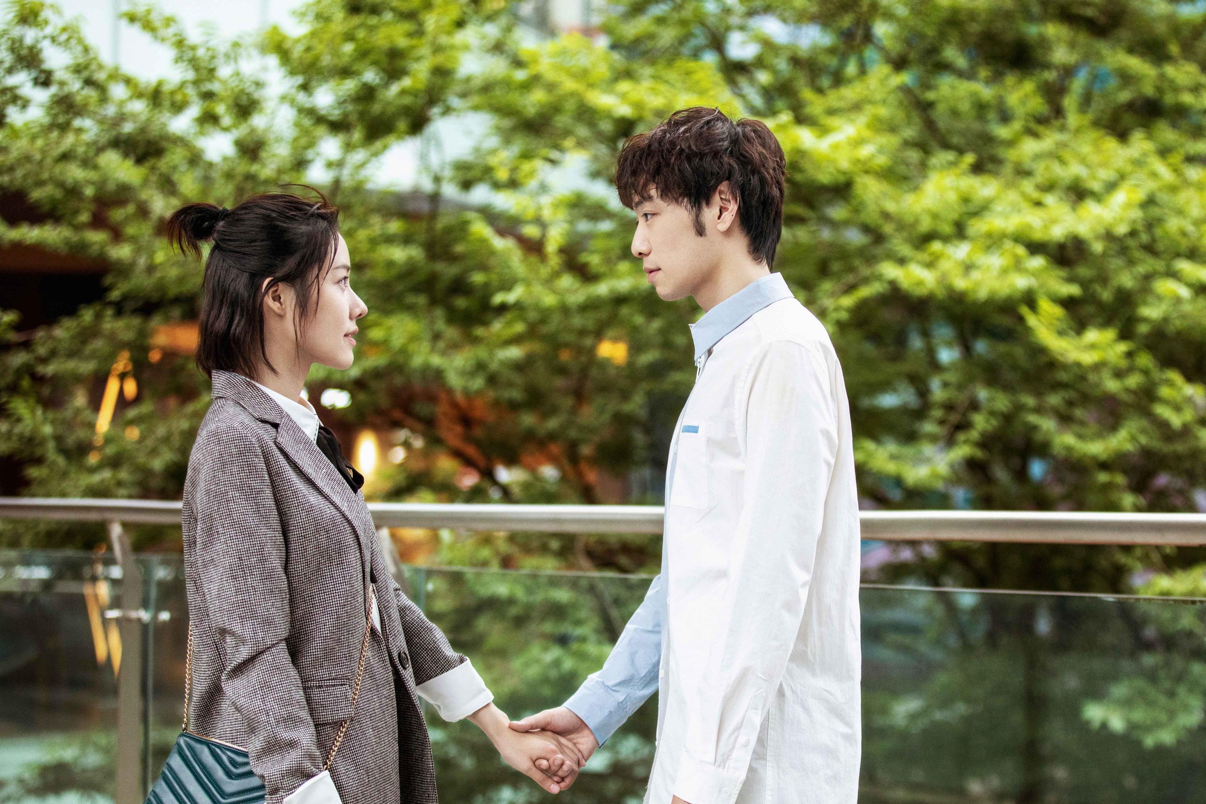 芬兰对阵波兰，阿坎吉如何用后场哲学定义现代中卫？