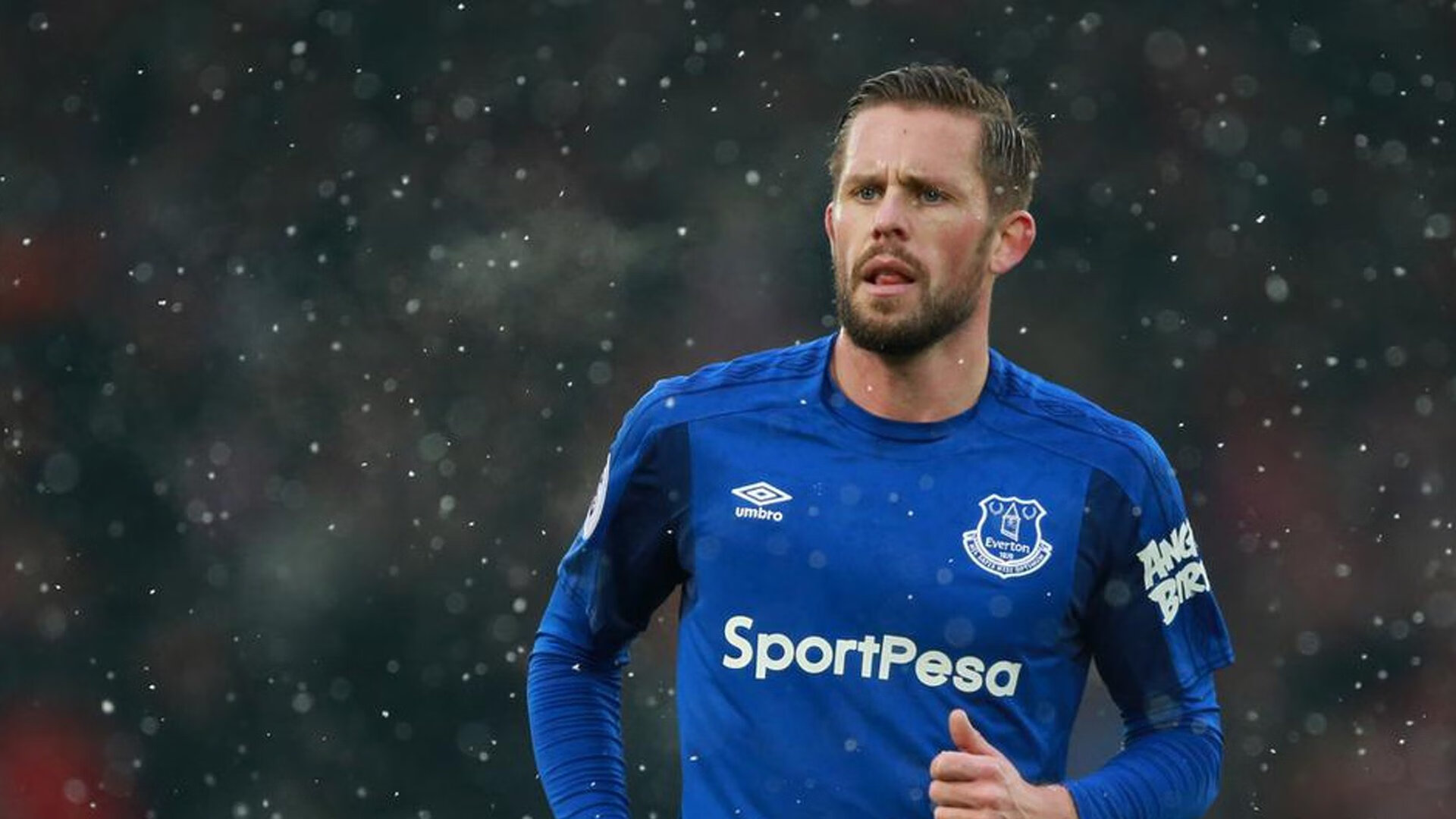 若日尼奥爆发助比利时生死战逆转利物浦，一场战术与意志的巅峰对决