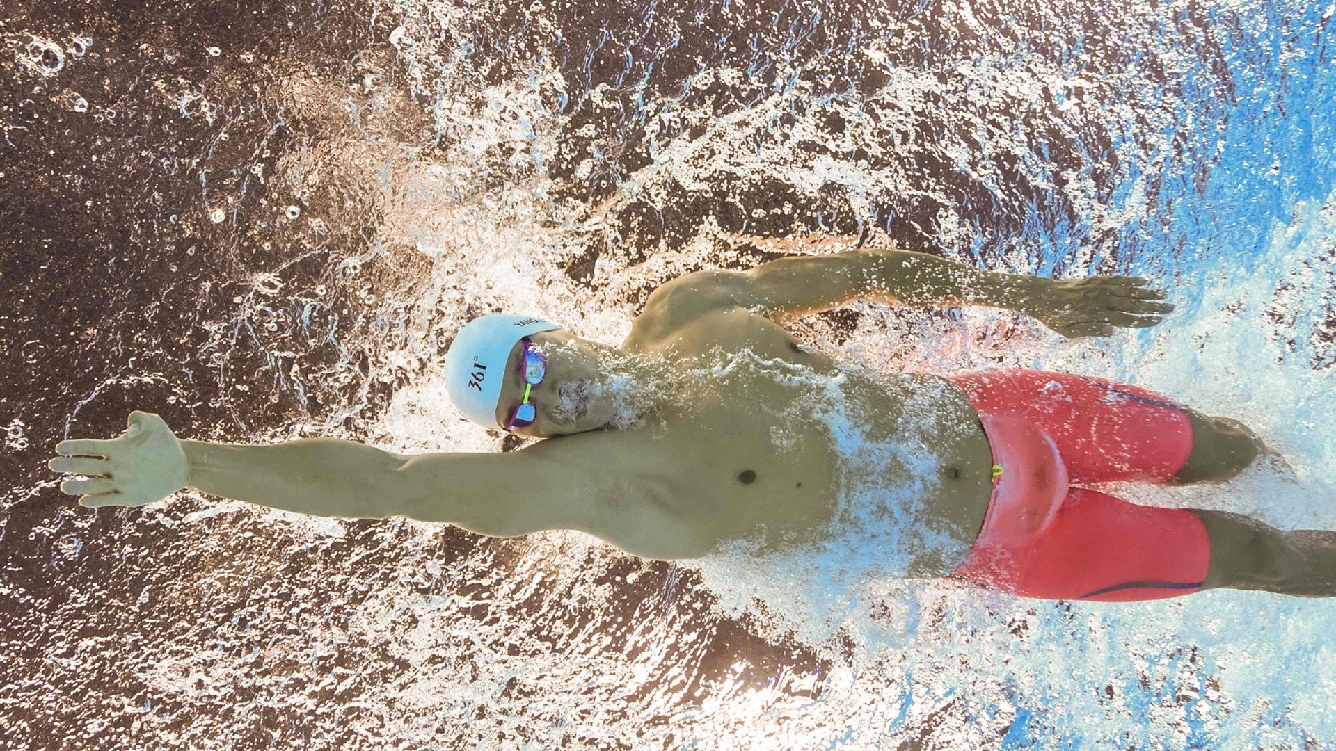 德布劳内大师级爆发导演逆转！比利亚雷亚尔式坚韧，给哥伦比亚足球的现代启示录